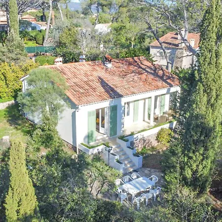 House 8 People Garden Close To The Sea St-raphael
